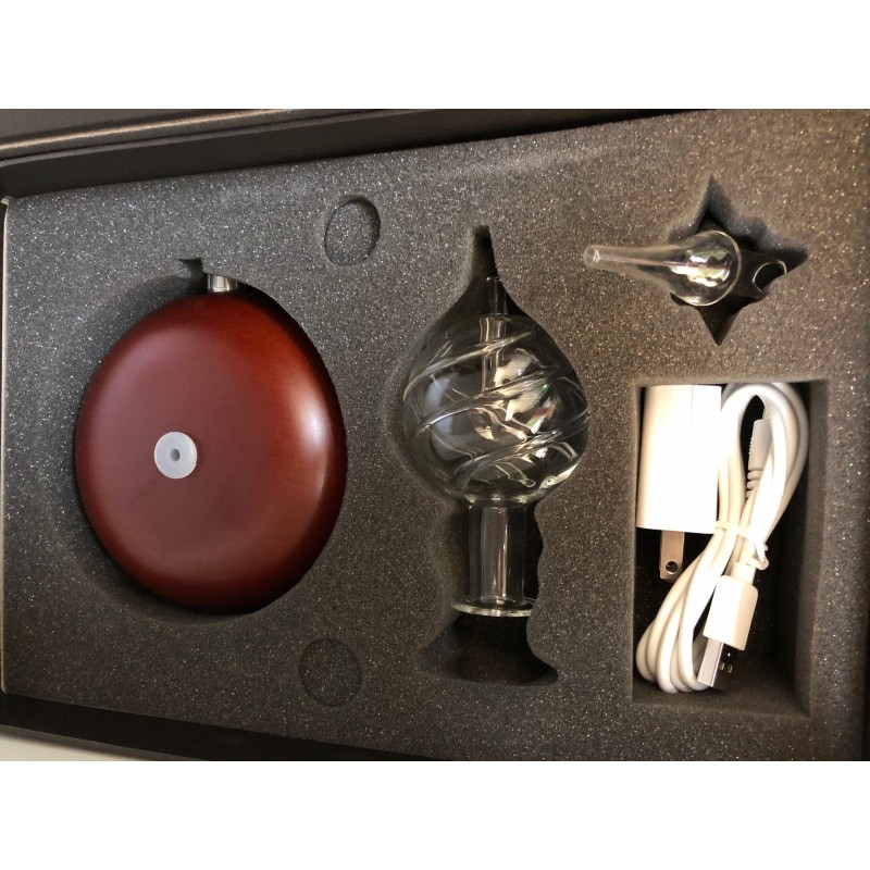 Essential Oil Diffuser made of twisted Blown Glass  Ambience